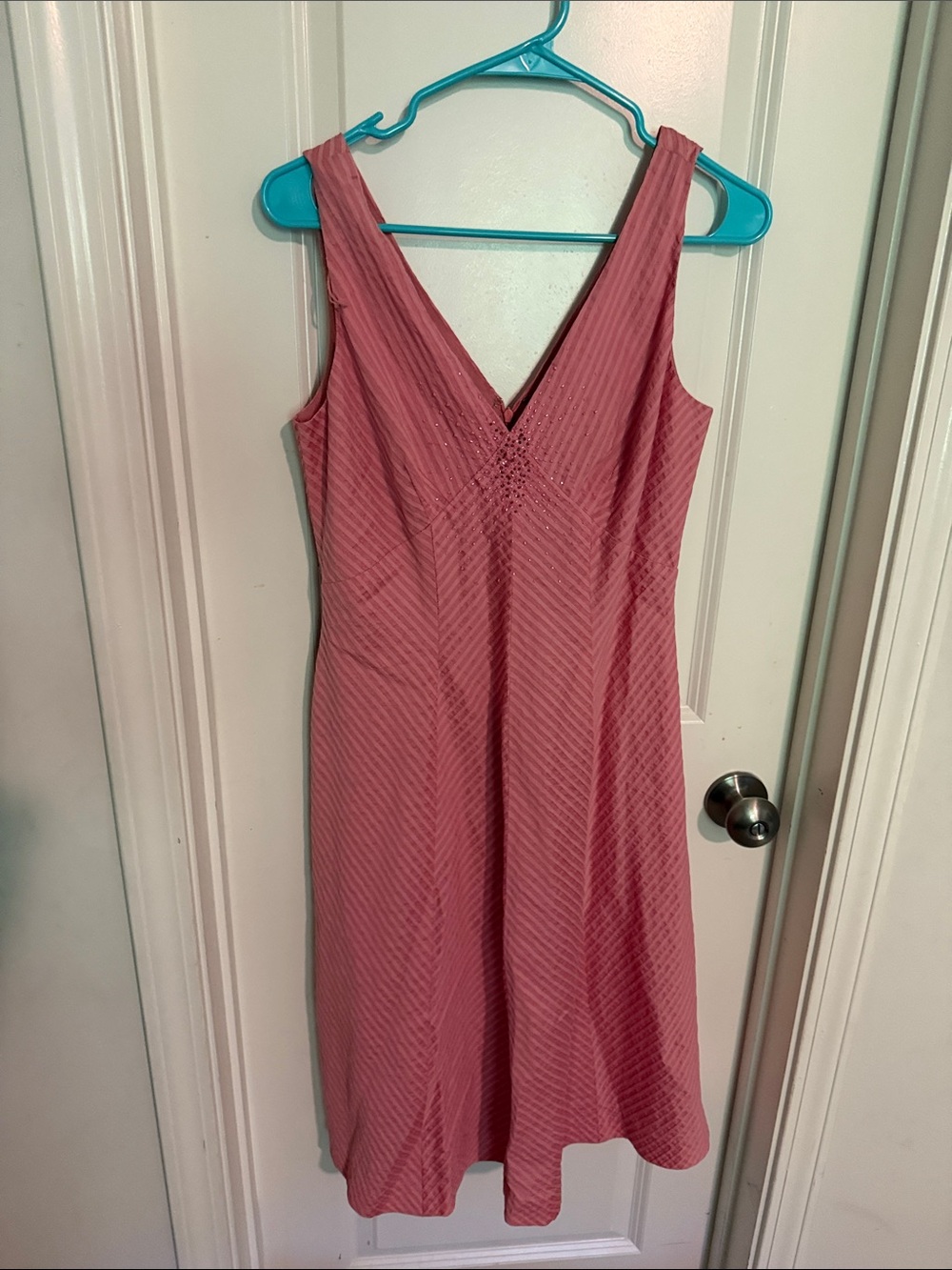 Adrianna Papell Rose Pink Sleeveless V-Neck Midi Dress